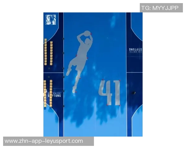 独行侠与诺维茨基共同揭幕家乡第4座翻新球场展现篮球魅力 独行侠与诺维茨基共同揭幕家乡第4座翻新球场展现篮球魅力