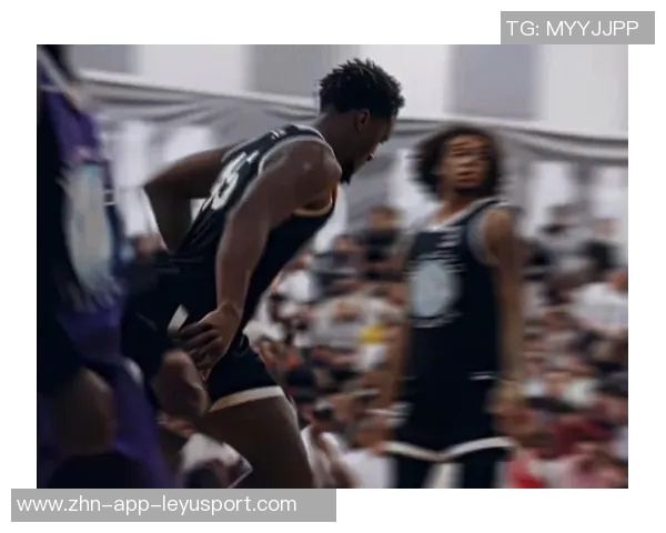 米切尔意外受伤被搀扶离场队内得分王身份岌岌可危 米切尔意外受伤被搀扶离场队内得分王身份岌岌可危