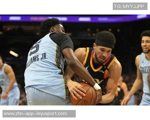 德里克怀特强调篮板球重要性呼吁全队全力以赴冲抢每一个篮板 德里克怀特强调篮板球重要性呼吁全队全力以赴冲抢每一个篮板