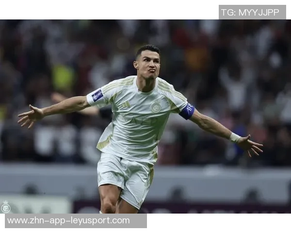 C罗再度破门激励球队向胜利迈进葡萄牙加油冲击目标