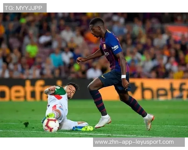 阿尔巴表现惊艳传射建功四次关键传球评分高达九点七分