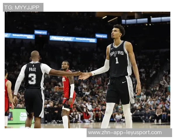 老炮保罗上半场神勇表现替补9分钟送9助攻全场正负值高达24