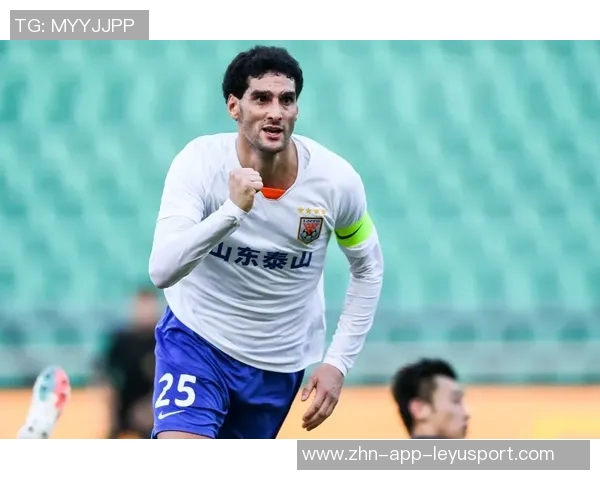 邓弗里斯谈被换下的不满情绪期待球队未来表现更佳