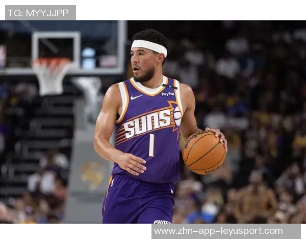 布克表现出色18投7中罚球11中8砍下24分5板7助助力球队赢球