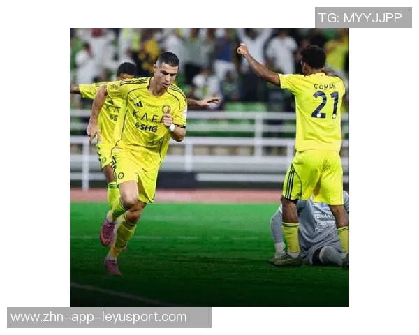 韦斯利精准传中助攻C罗精彩破门迎来职业生涯第950球辉煌时刻