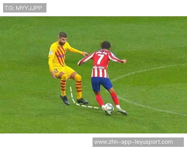 菲利克斯精准下底传中C罗门前接应却遗憾错失良机