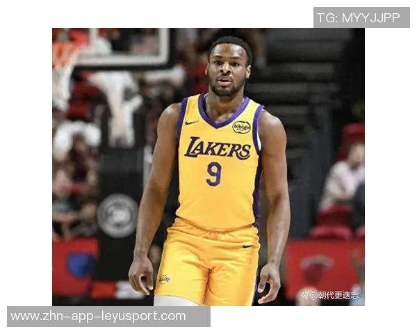 布朗尼谈比赛适应性提升对攻防战术掌握更加自如